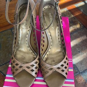 BCBGirls High Heel Tan Brown Sandals Shoes 8M